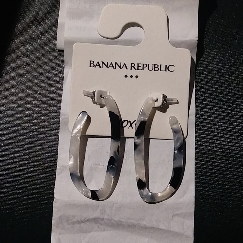 Banana Republic Resin hoop blkmulti